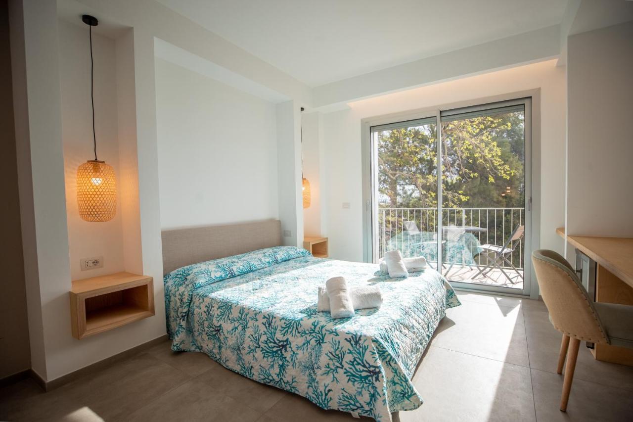 Molo Brin Rooms & Suites ออลเบีย ภายนอก รูปภาพ